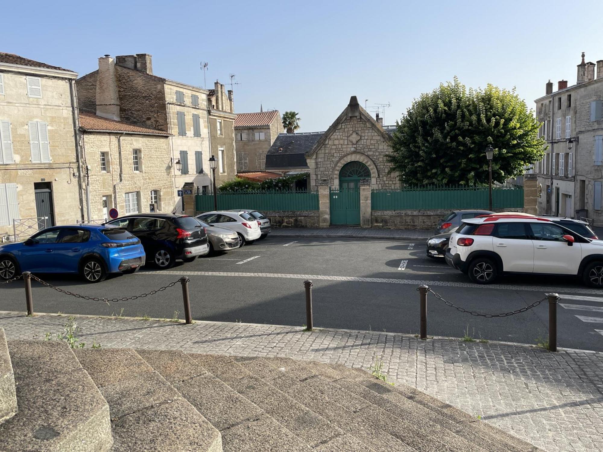 Chez Jean-Yves Et Zoe - La Dolce Vita - Au Calme, Tres Propre, Proche Parkings Niort Eksteriør bilde